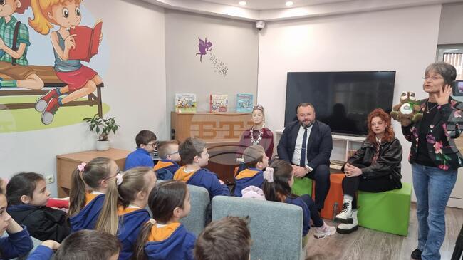 В детския отдел на библиотеката в Кюстендил беше дадено началото на Маратона на четенето 