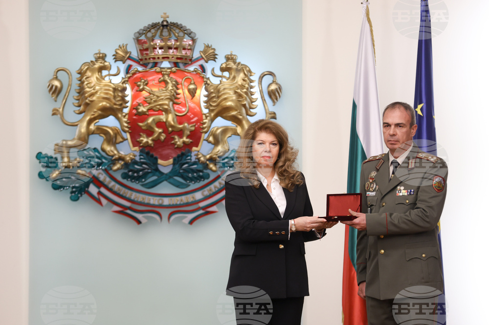 Президентство - полковник Атанас Георгиев - офицерско звание