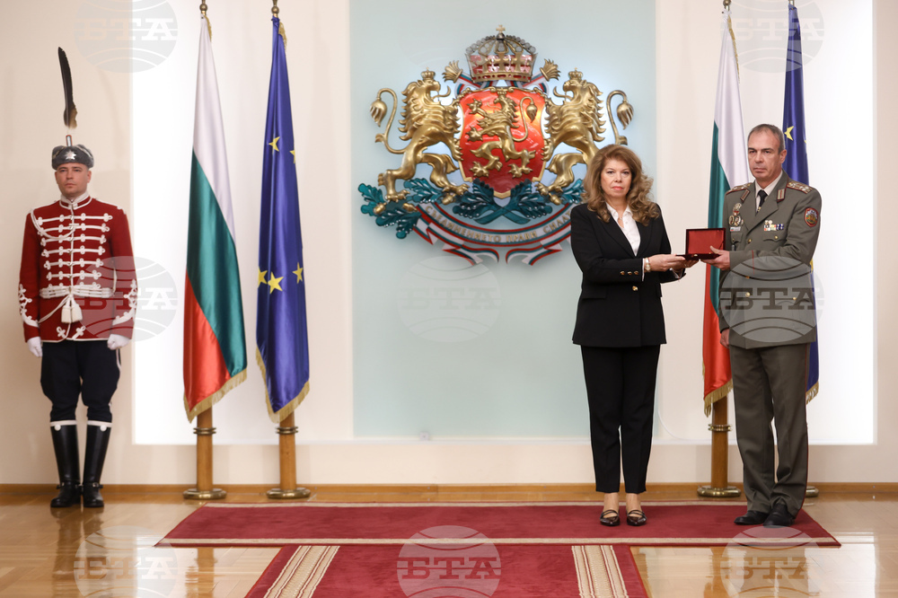 Президентство - полковник Атанас Георгиев - офицерско звание