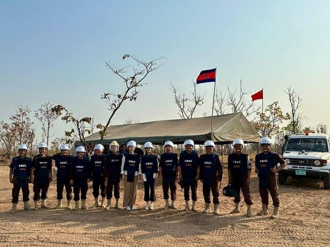 АКП: Подкрепен от Китай проект разчисти 19 000 хектара от противопехотни мини в Камбоджа 