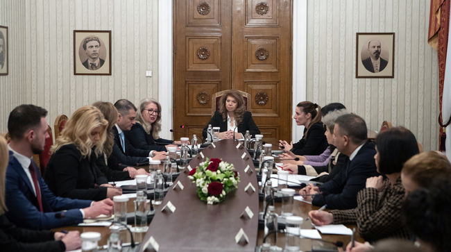 Bulgaria Must Present Itself as Safe Destination with Competitive Prices for Successful Tourism Season, President Says