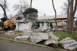 Бургас - Графична база „Тодор Атанасов“ - ремонт