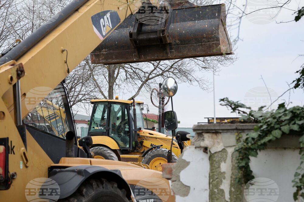 Бургас - Графична база „Тодор Атанасов“ - ремонт