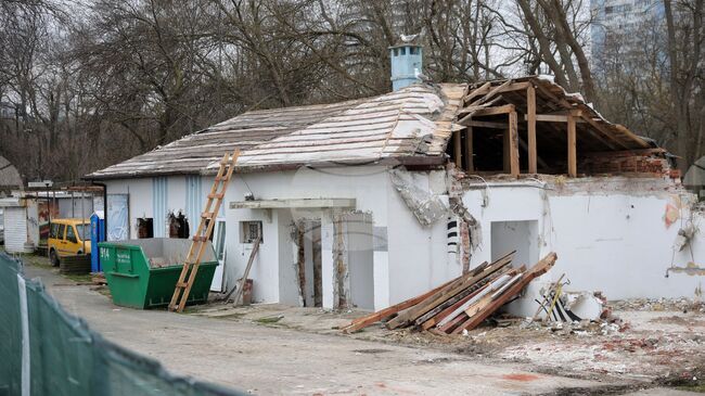 Започна обновяването на Графичната база в Бургас, където ще бъде изграден културно-образователен център 