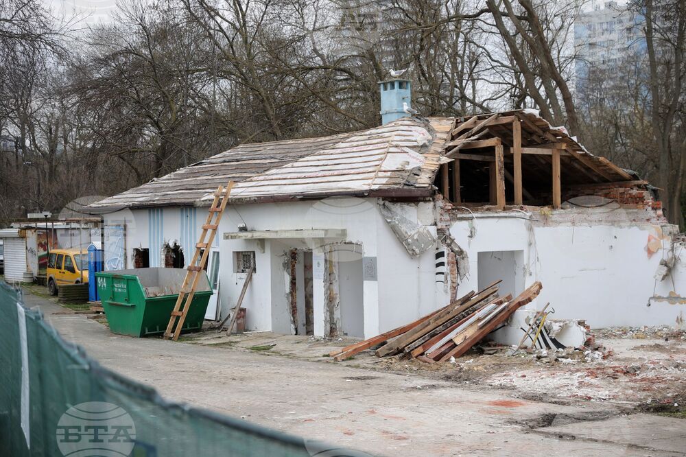 Бургас - Графична база „Тодор Атанасов“ - ремонт