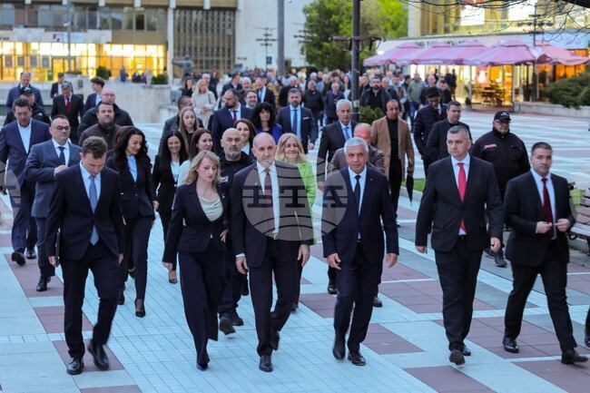 Изборът пред нас на 19 април е в каква държава искаме да живеем – на задкулисието, или на закона, каза Росица Карамфилова в Благоевград