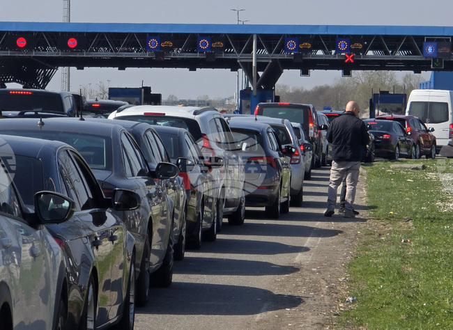 Словения очаква най-натоварения трафик за лятото през този уикенд 