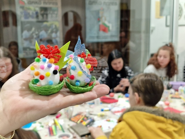 Великденска работилница с ученици направиха в Регионалния исторически музей в Монтана