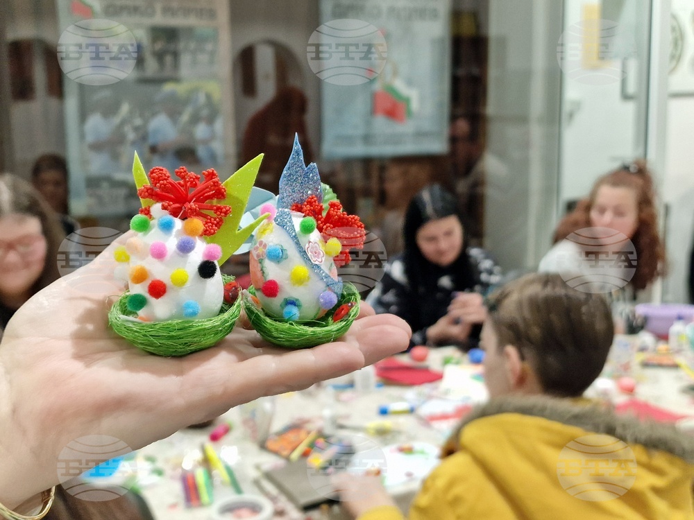 Монтана - Регионален исторически музей - великденска работилница - ученици