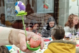 Монтана - Регионален исторически музей - великденска работилница - ученици