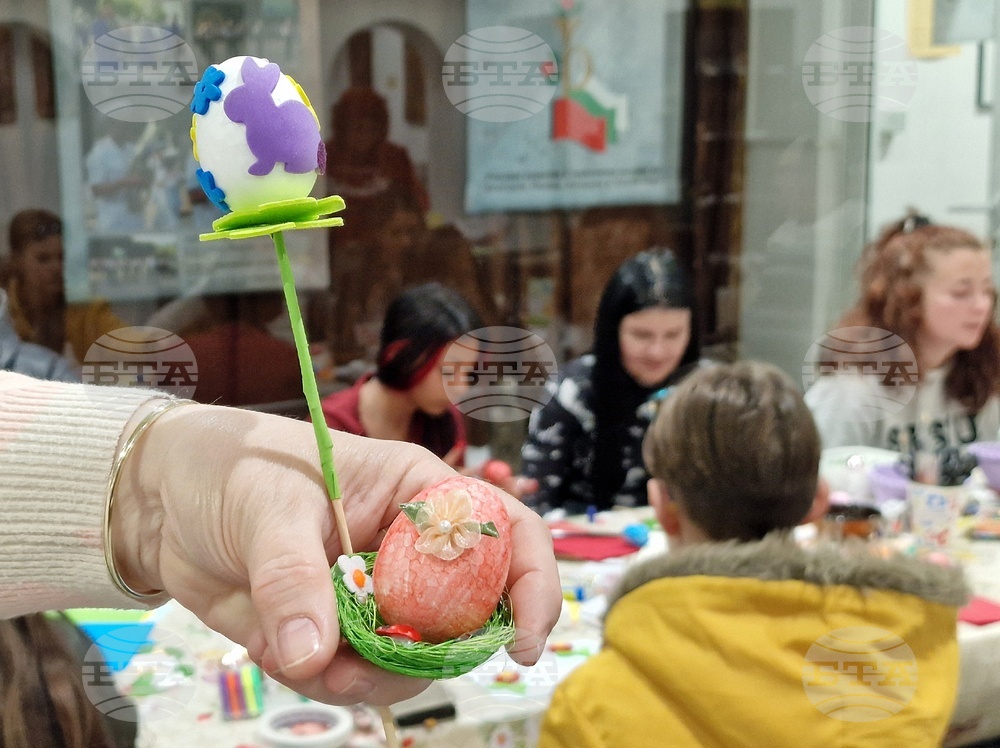 Монтана - Регионален исторически музей - великденска работилница - ученици