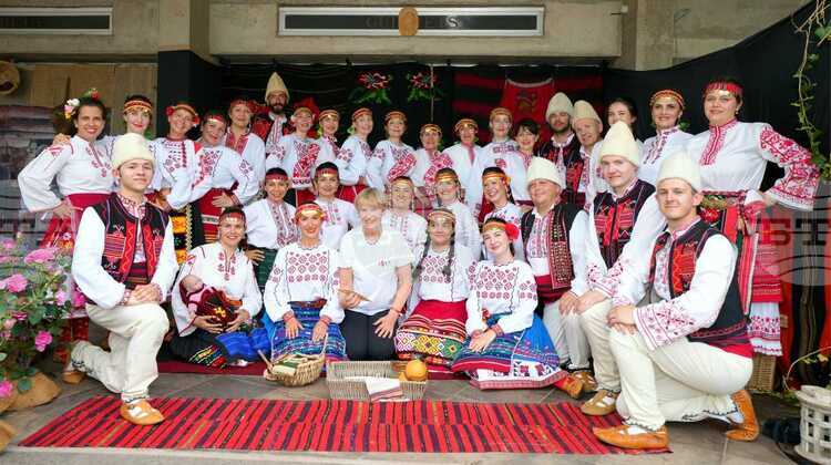 Zora Folk Dance Club from The Hague to Present “Roots” Dance in Munich