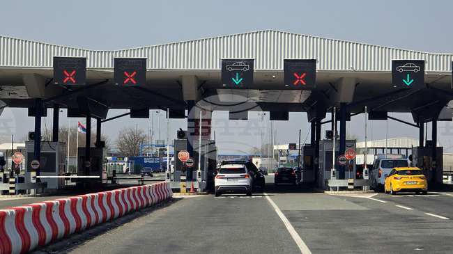 Нормален е трафикът на граничните преходи и пунктове в страната, съобщиха от „Гранична полиция“