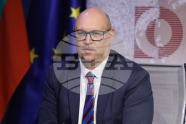 МВнР - Национален конкурс за приложно-изследователския проект - монография