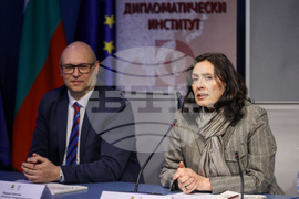 МВнР - Национален конкурс за приложно-изследователския проект - монография