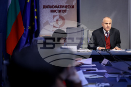 МВнР - Национален конкурс за приложно-изследователския проект - монография