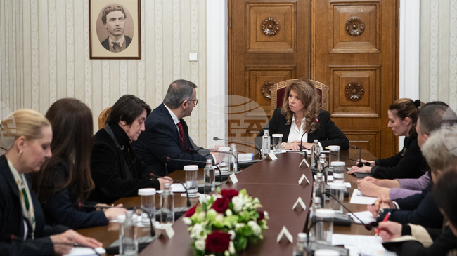 Подкрепата за земеделските производители трябва да е приоритет чрез всеобхватни мерки, за да се избегне инфлация при основните стоки, каза президентът Илияна Йотова