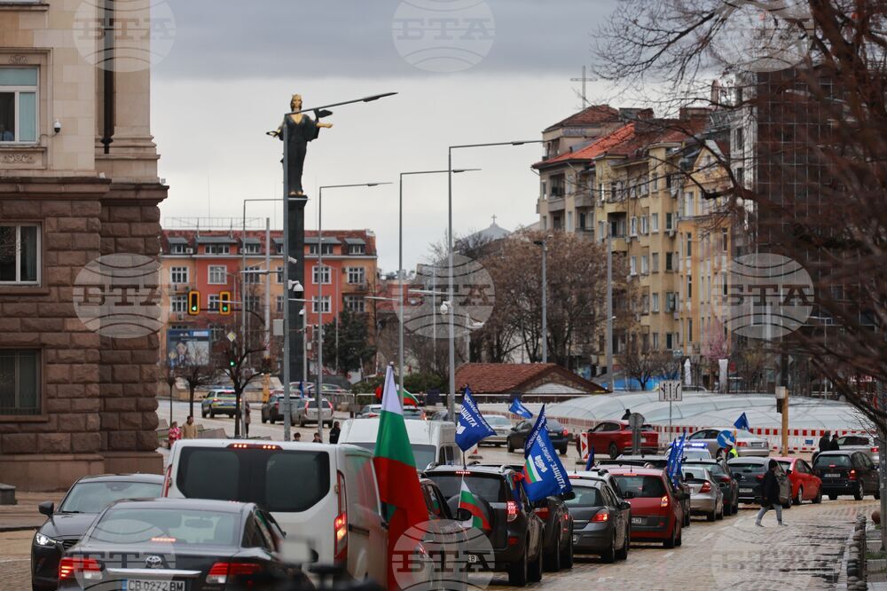 Протестно автошествие срещу цените на горивата
