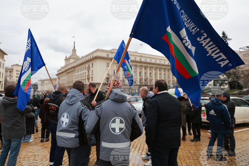 Протестно автошествие срещу цените на горивата