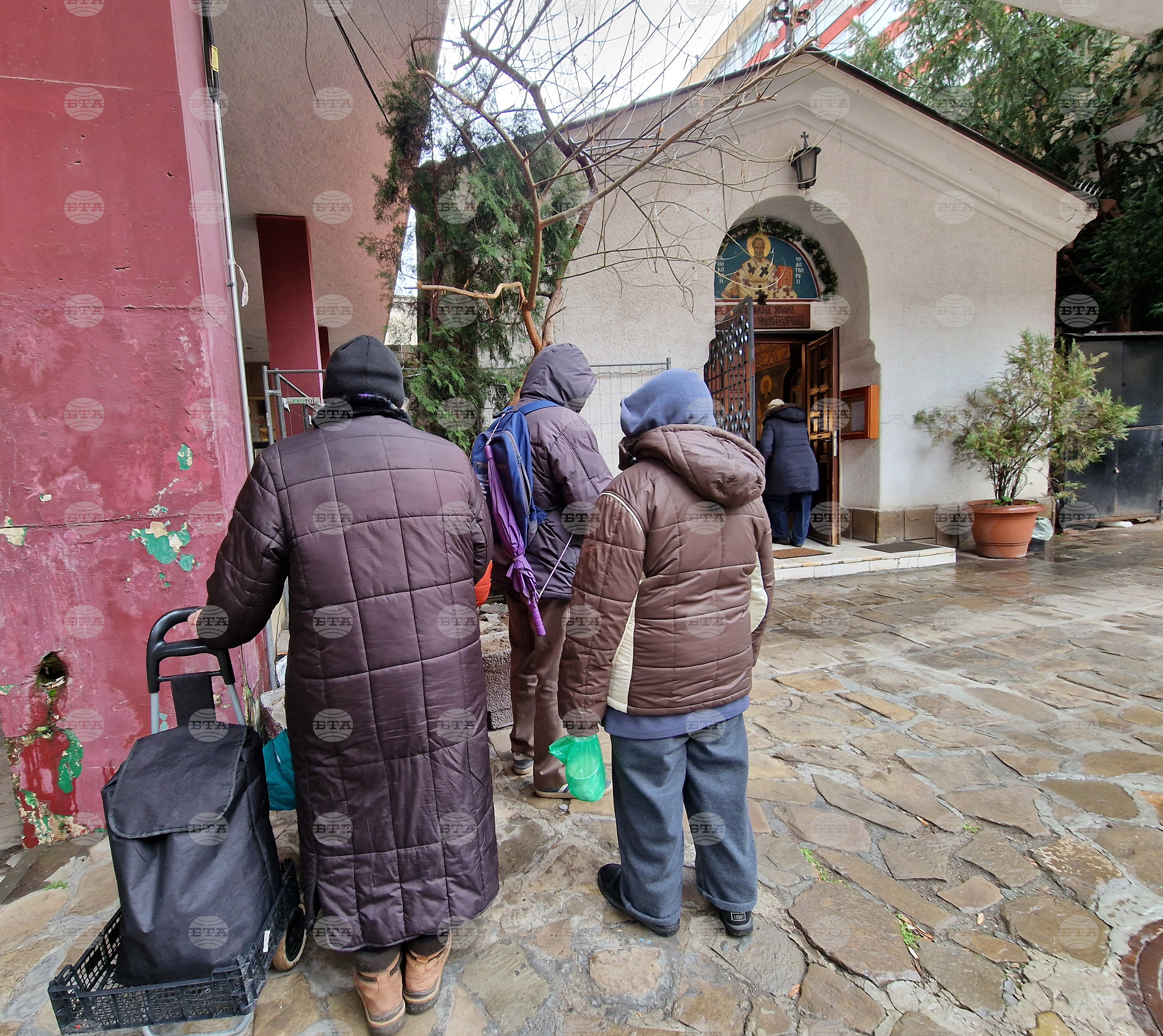 Храм "Св. Николай Мирликийски - Чудотворец" - социална кухня