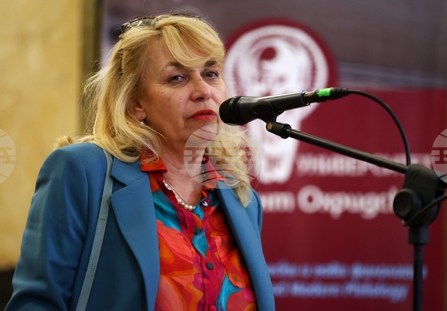  Кандидат-студентите имат голям интерес към психологията и това е световна тенденция, каза деканът на Философския факултет на СУ проф. Соня Карабельова 