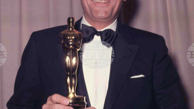 Актьорът трябва да играе с професионализъм и чар, казва Грегъри Пек, от чието рождение се навършват 110 г.