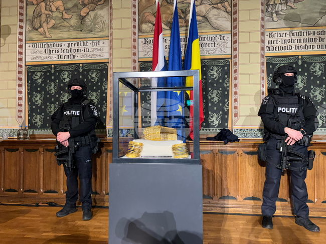 Намереното румънско златно съкровище ще бъде изложено в Националния исторически музей в Букурещ на 21 април; връщат го в страната по въздух