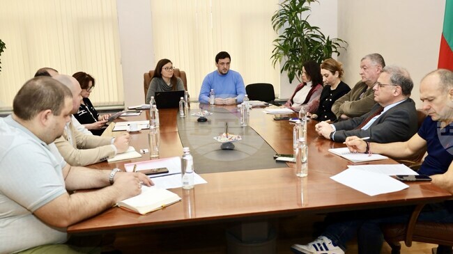 Служебният министър на околната среда и Сдружение „За Земята“ обсъдиха актуални теми, свързани с чистотата на въздуха в столицата