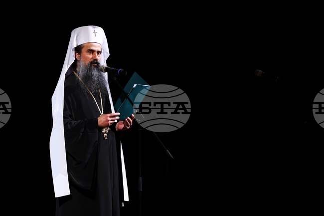 Личности от величината на Св. Йоан Рилски и отец Неофит Рилски са дар от Бога - чест и гордост за нашия народ, каза патриарх Даниил