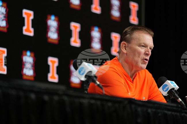 NCAA Illinois Basketball