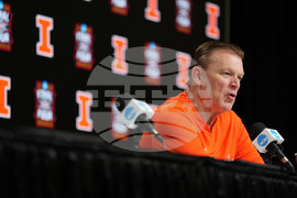 NCAA Illinois Basketball