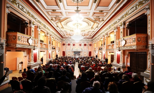 Симфониета "София" - ансамбъл "Филип Кутев" - концерт