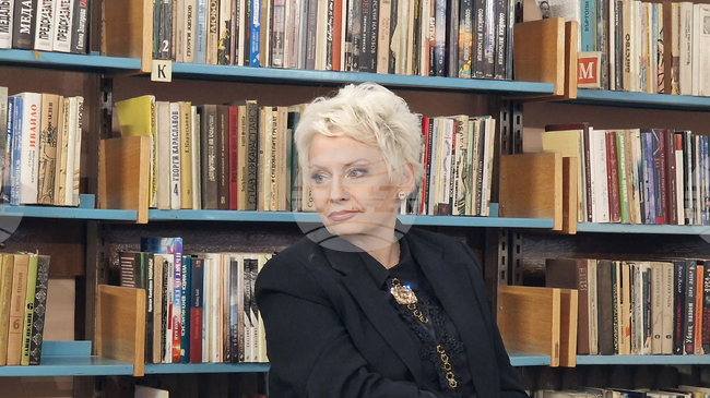 Индрише е онази житейска съставка, която ни дава усещането за пълнота, че сме цели и всичко е наред, каза Катерина Хапсали за новия си роман