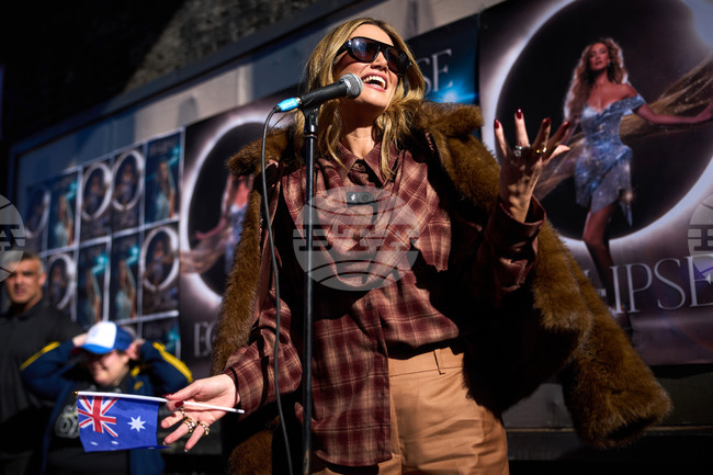 Britain Delta Goodrum Concert