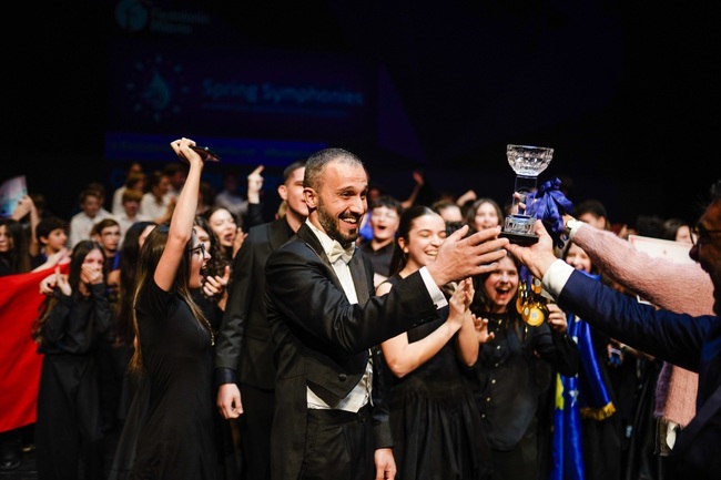 КосоваПрес: Детско-юношеският оркестър „Амадеус“ от Косово спечели Гран При на международен фестивал в Испания