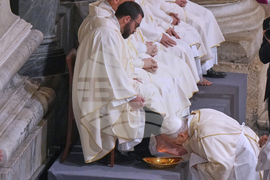 APTOPIX Italy Pope Holy Thursday