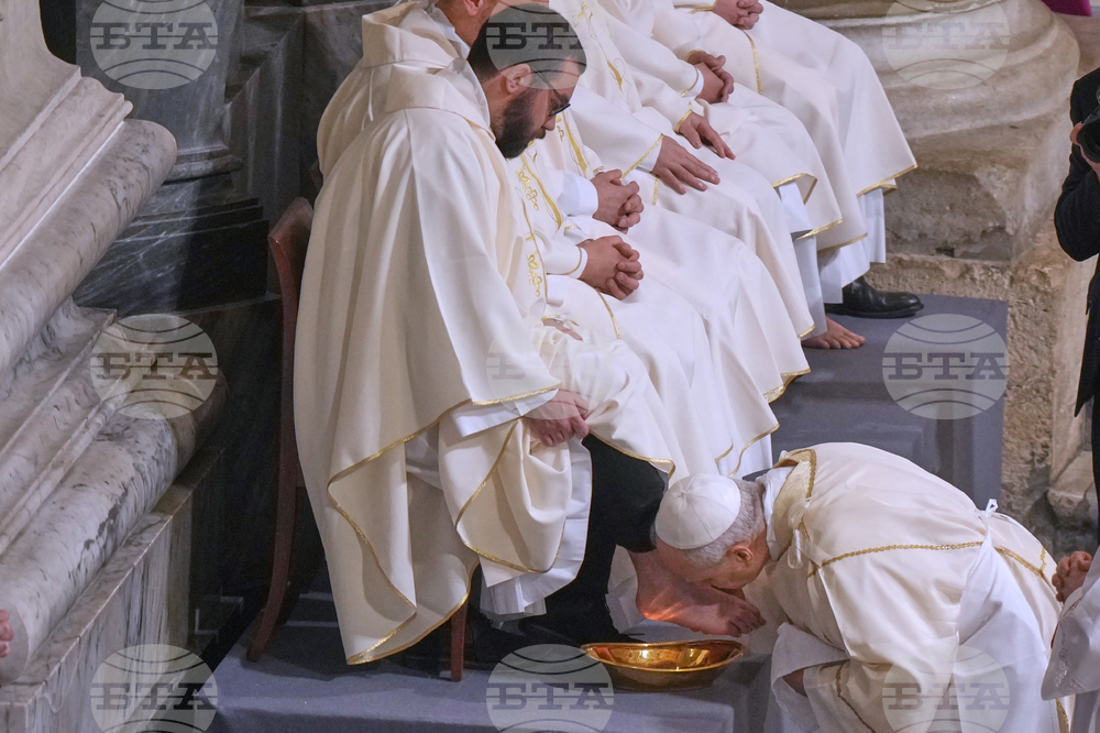 APTOPIX Italy Pope Holy Thursday