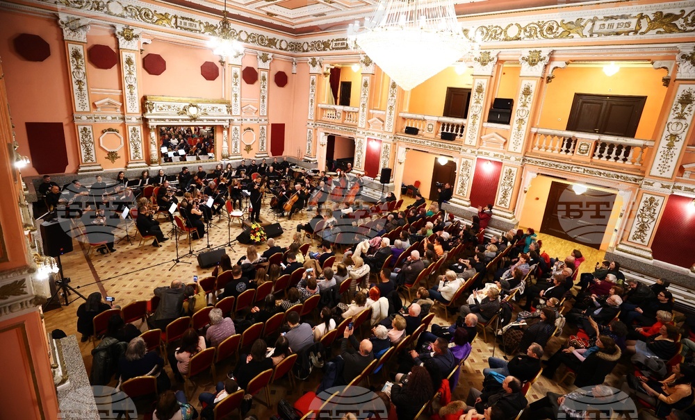 Симфониета "София" - ансамбъл "Филип Кутев" - концерт