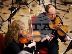 Симфониета "София" - ансамбъл "Филип Кутев" - концерт