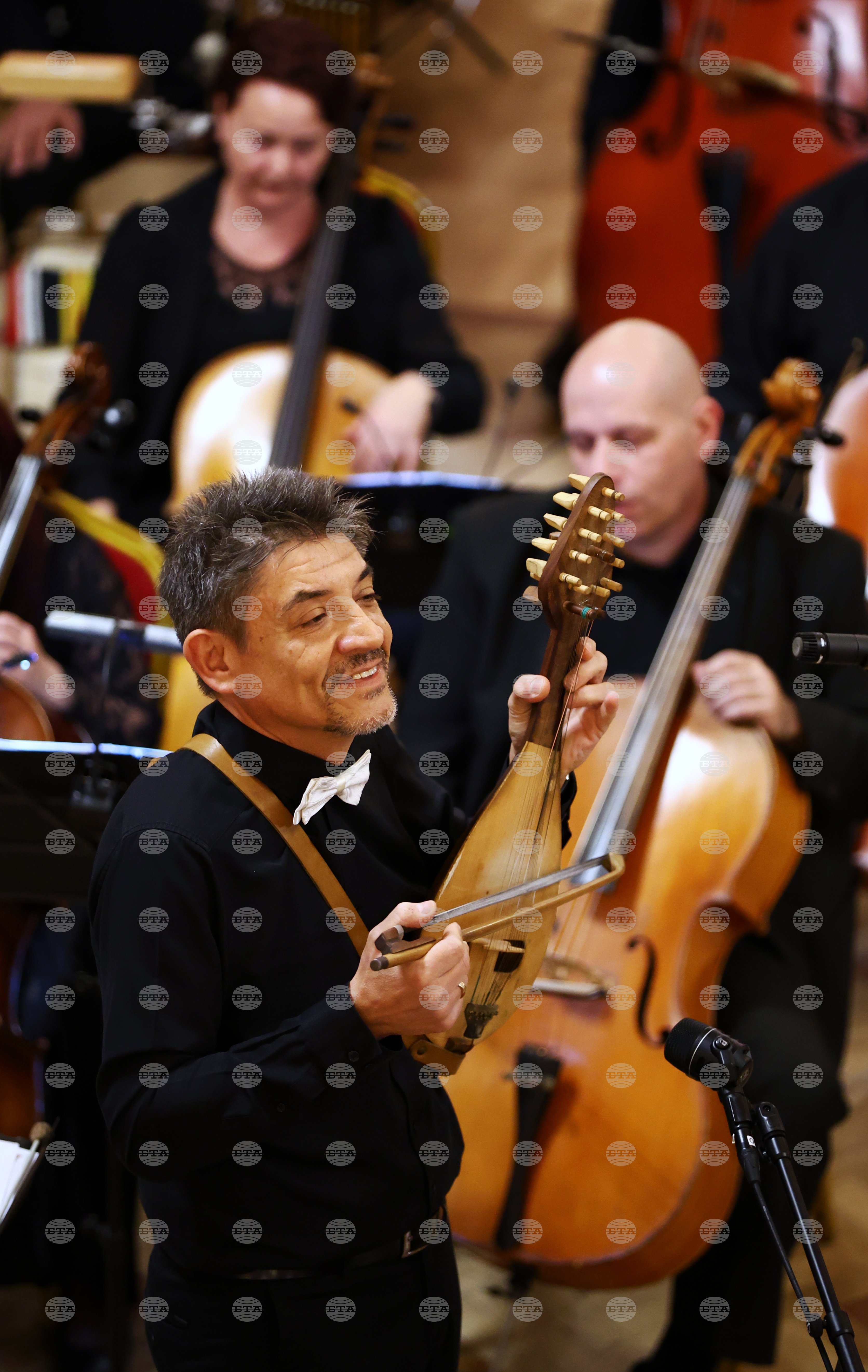 Симфониета "София" - ансамбъл "Филип Кутев" - концерт