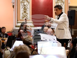 Симфониета "София" - ансамбъл "Филип Кутев" - концерт