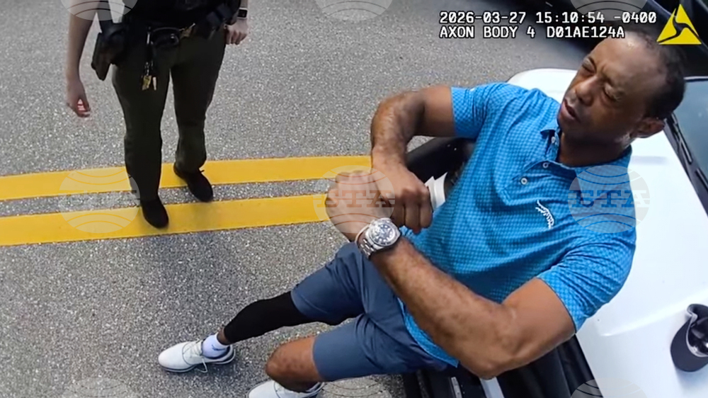 APTOPIX Tiger Woods Crash Golf