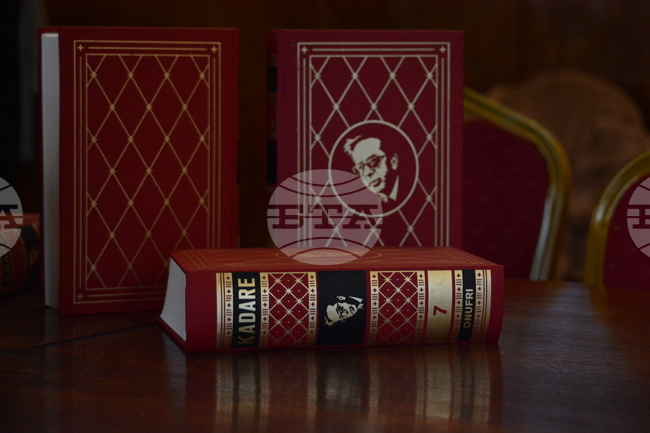 Софийски университет „Свети Климент Охридски“ - вечер на албанската литература – Исмаил Кадаре и Дритъро Аголи