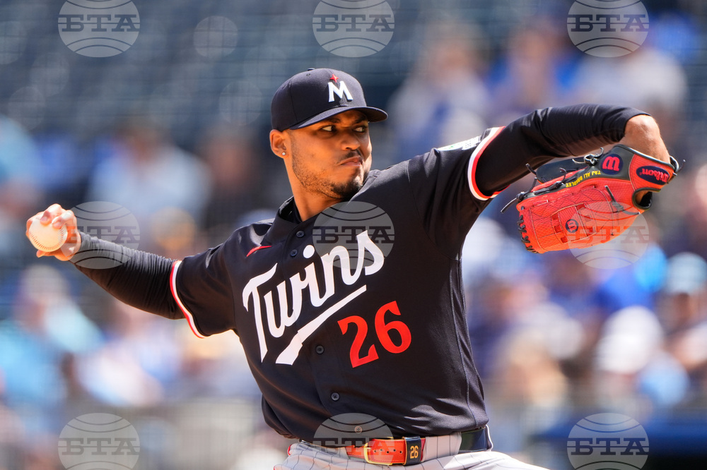 Twins Royals Baseball