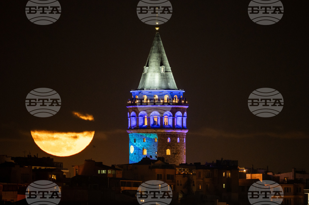 APTOPIX Turkey Full Moon