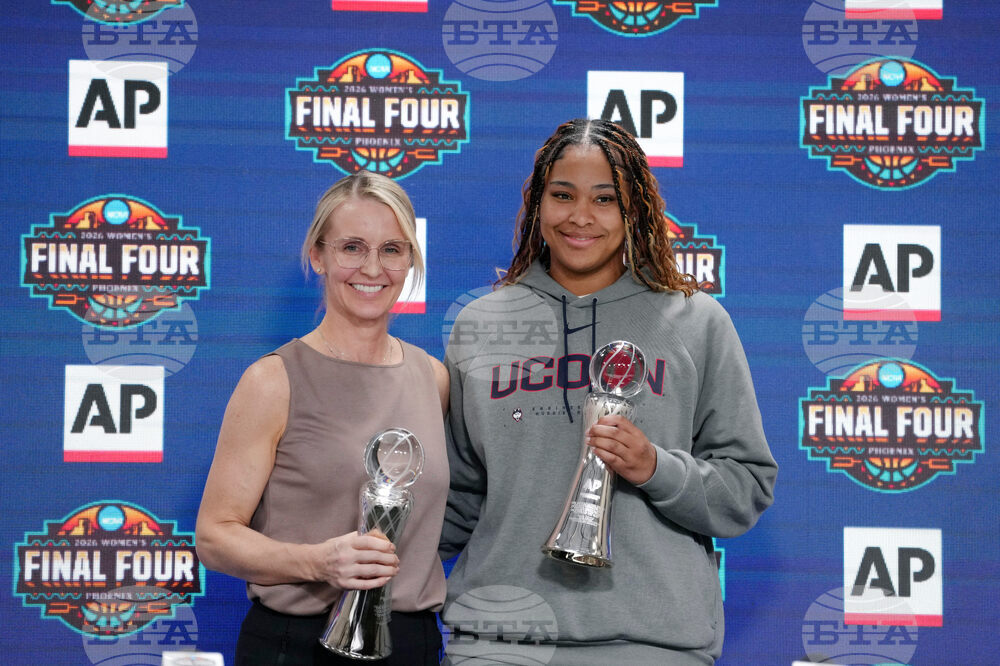 Women's Awards Basketball