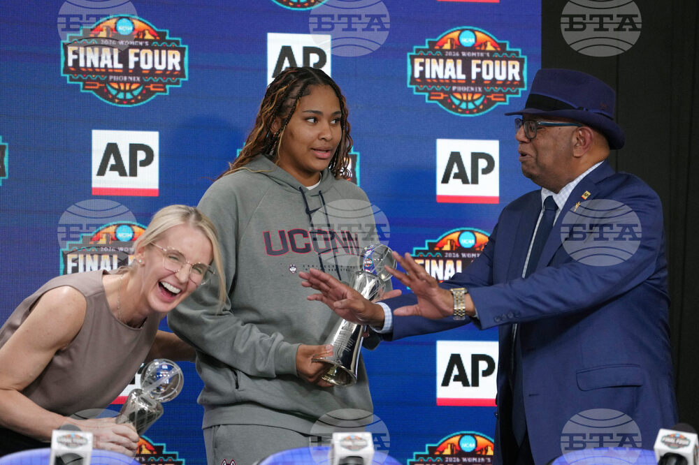 Women's Awards Basketball