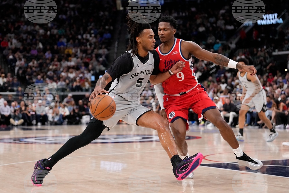 Spurs Clippers Basketball