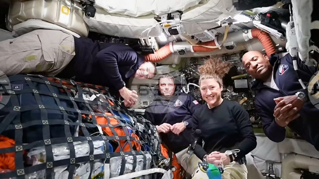 Мисията „Артемис 2" на НАСА се насочва към окололунната орбита