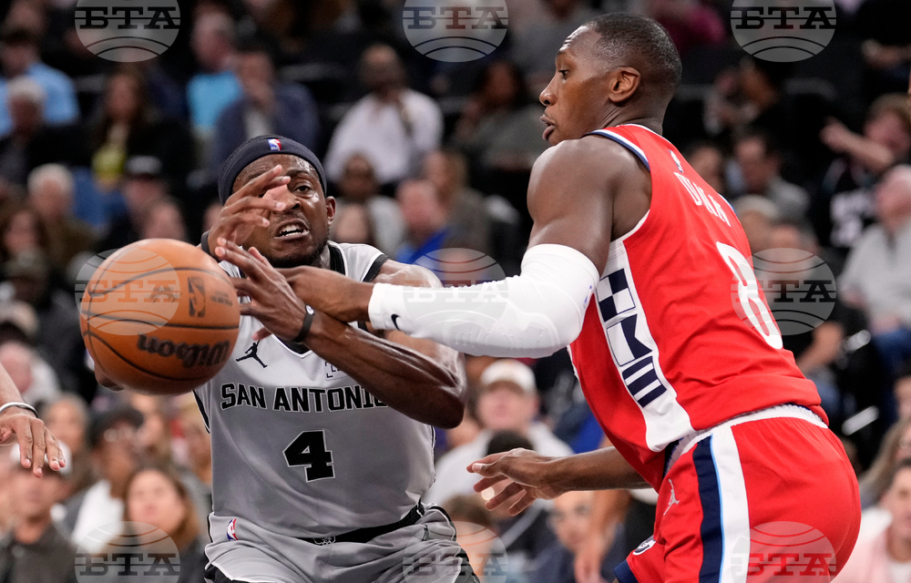 Spurs Clippers Basketball